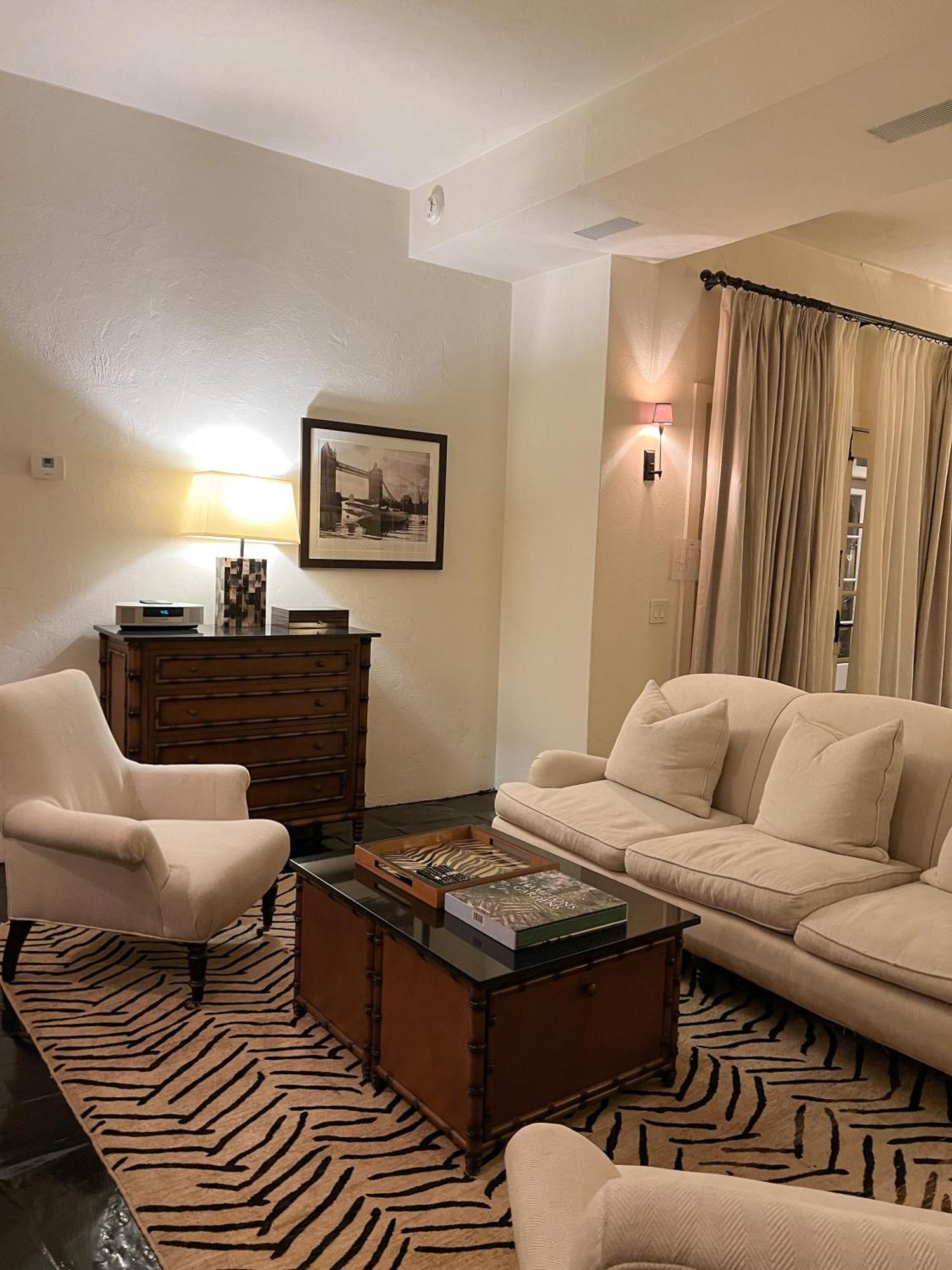 The Baker House 1650 Bed & Breakfast อีสต์แฮมพ์ตัน ห้อง รูปภาพ