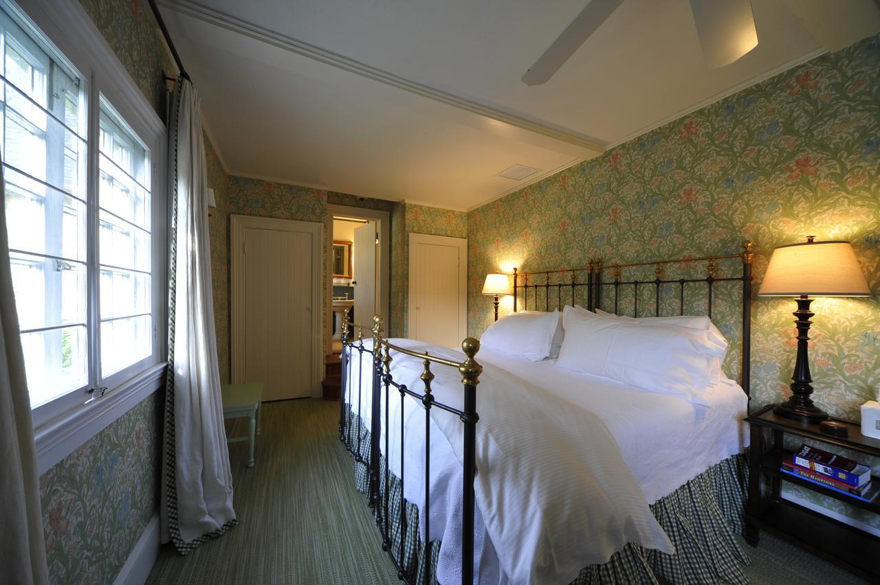 The Baker House 1650 Bed & Breakfast อีสต์แฮมพ์ตัน ภายนอก รูปภาพ